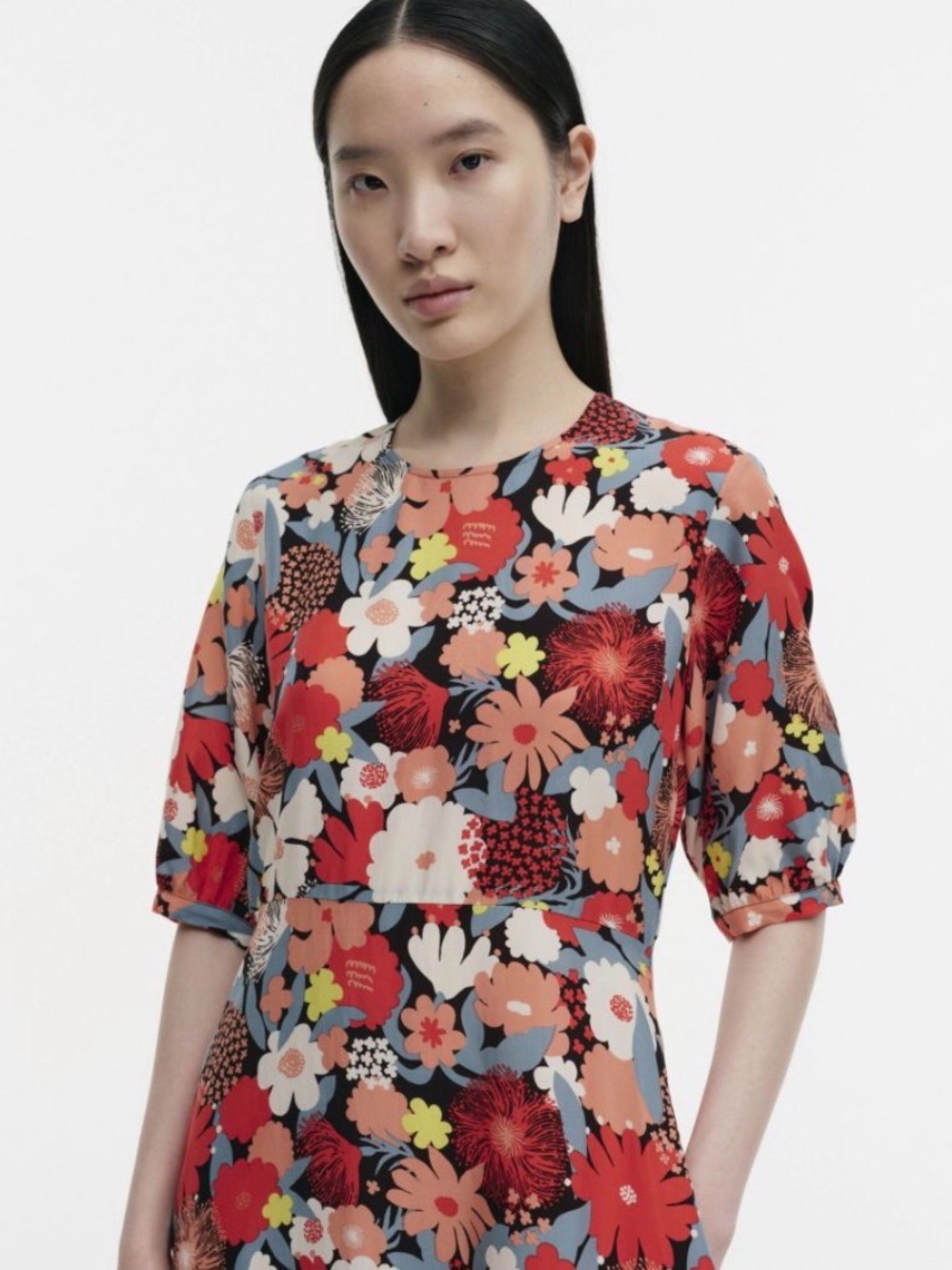 Marimekko Floral Puff-Sleeve Top in Black, Red & Coral- Antikki Suvikimpu Cupro
